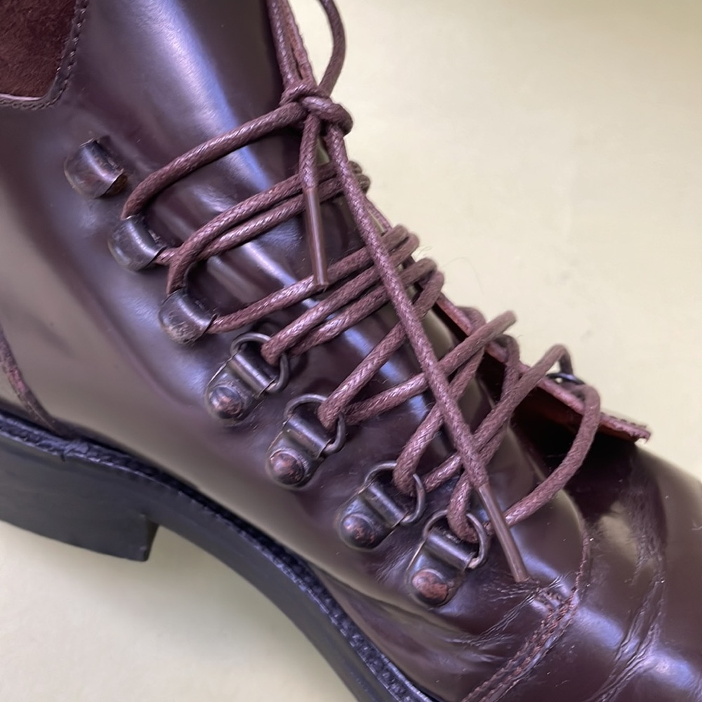 Vintage 90’s dark Brown Gucci sturdy leather boots - Picture 11 of 16